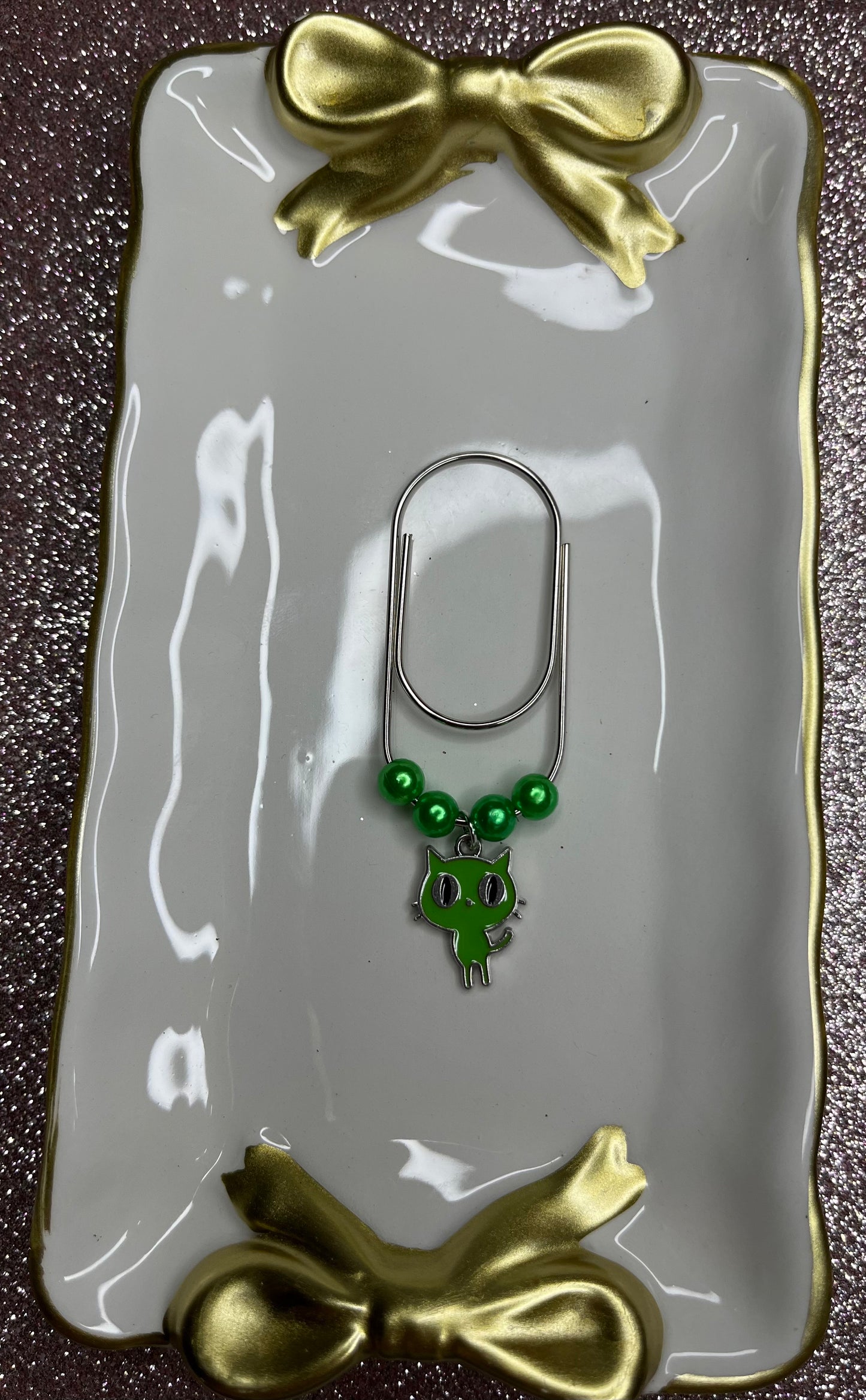 Large Paperclip Scaredy Cat Charms
