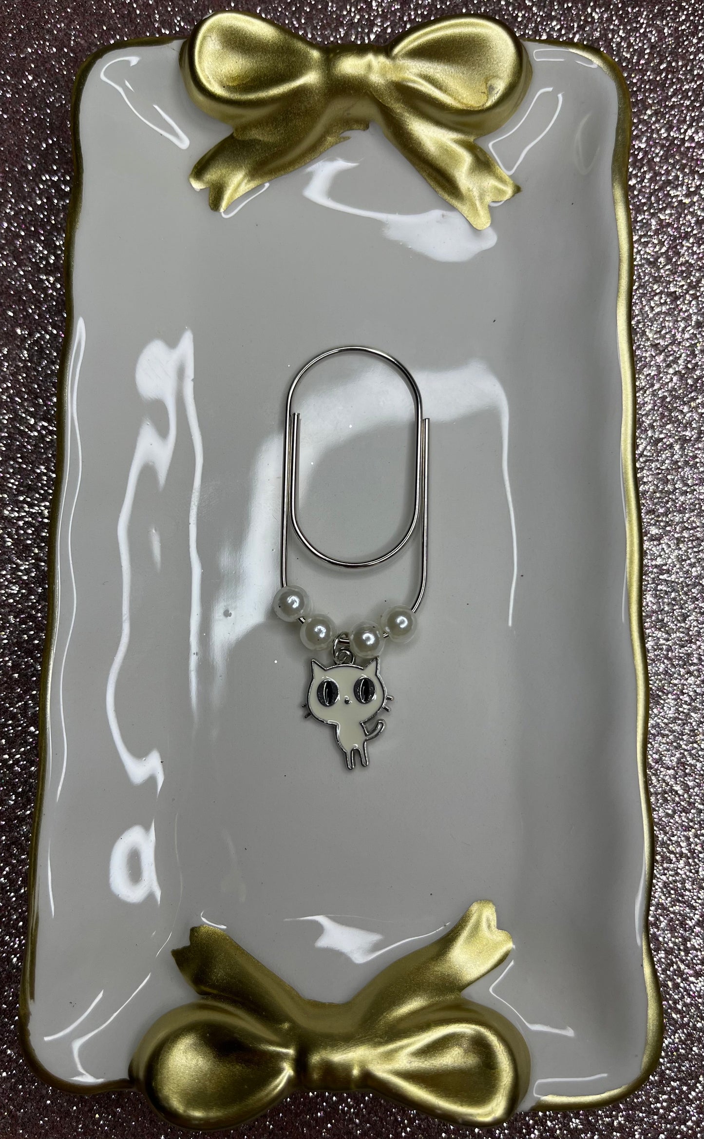 Large Paperclip Scaredy Cat Charms
