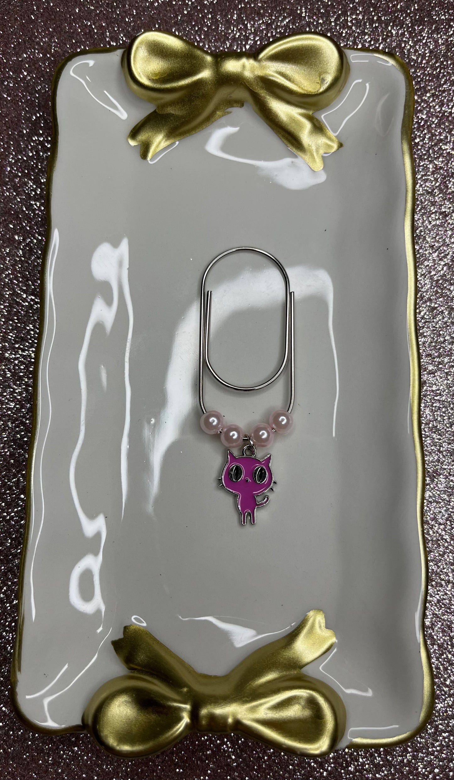 Large Paperclip Scaredy Cat Charms