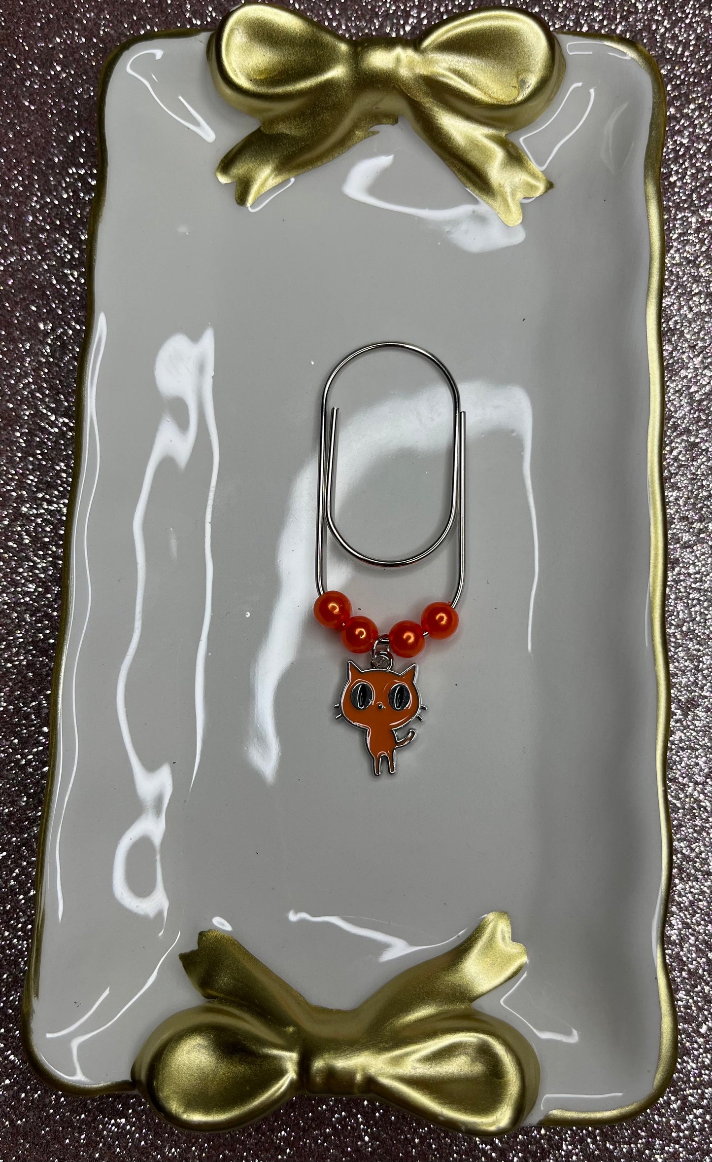 Large Paperclip Scaredy Cat Charms